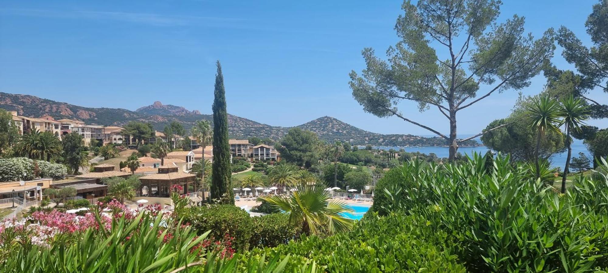 Agay Cap Esterel Le Hameau F2 Clim Plein Sud Dernier Etage Magnifique Vue Mer Saint-Raphaël Екстериор снимка